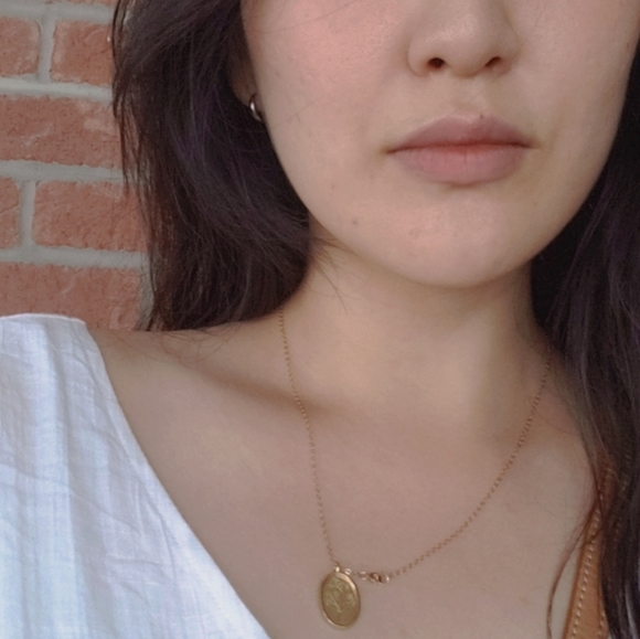 Meet your Posher, Joyce - Picture 1 of 1